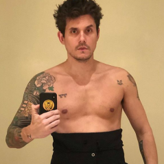 Star Wars 8 : John Mayer lance le Kylo Ren Challenge et le web s'enflamme !