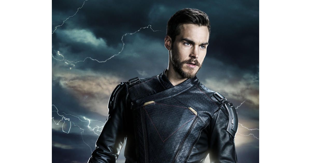 Supergirl saison 3 : Mon-El en costume - Purebreak