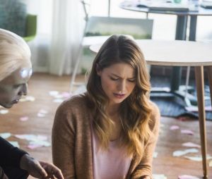 Supergirl saison 3 : Kara (Melissa Benoist) bientôt amoureuse de Brainiac 5 (Jesse Rath) ?