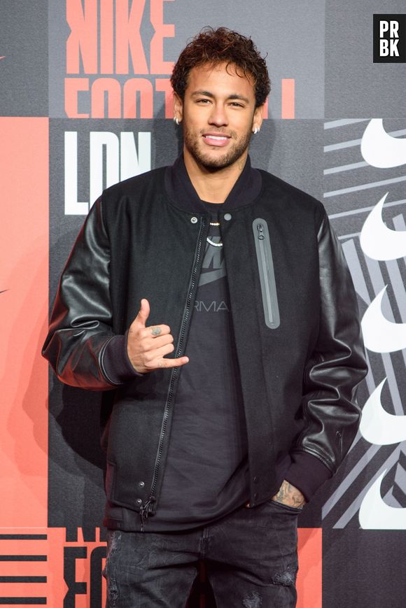 Neymar en couple et amoureux : qui est Bruna Marquezine, sa petite amie ?