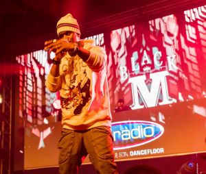 Black M sur la scène du Fun Radio Live au Scénith d'Albi le 2 mars 2018