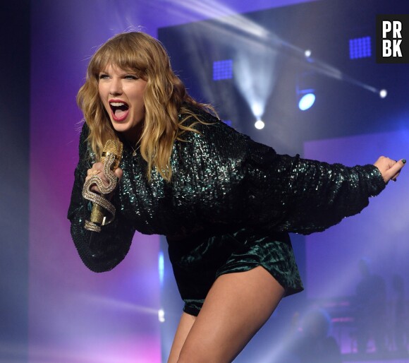 Taylor Swift : de retour sur scène, elle tacle Kim Kardashian