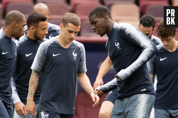 Coupe du Monde 2018 : Antoine Griezmann surprend Paul Pogba en pleine sieste et se venge