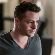 Arrow saison 7 : Roy de retour ? Ça sera &quot;incroyable&quot; promet Stephen Amell