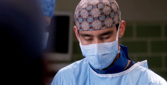 Grey's Anatomy saison 15 : le Dr Kim a rejoint l'hôpital