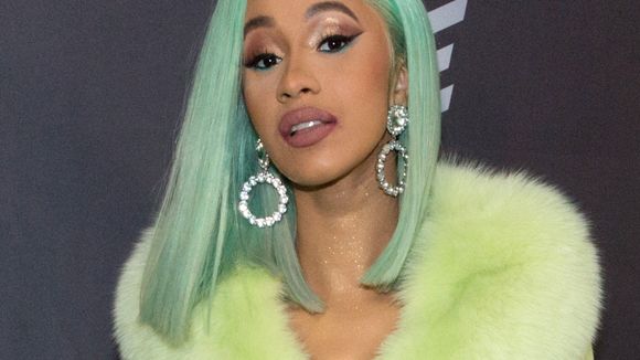 Cardi B impliquée dans une attaque contre l'ex "maîtresse" d'Offset ? Elle se rend à la police ?