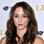 Troian Bellisario maman : la star de Pretty Little Liars annonce la naissance de sa fille ?