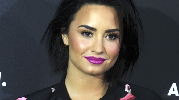 Demi Lovato sortie de cure désintoxication : elle retrouve le sourire grâce au designer Henry Levy
