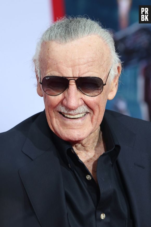Mort de Stan Lee : les stars rendent hommage au créateur des super-héros Marvel.