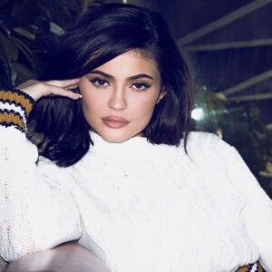 Kylie Jenner et Kendall Jenner dévoilent une collection de vêtements pour Noël avec Pacsun, stylée et abordable !