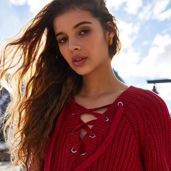 Kylie Jenner et Kendall Jenner dévoilent une collection de vêtements pour Noël avec Pacsun, stylée et abordable !