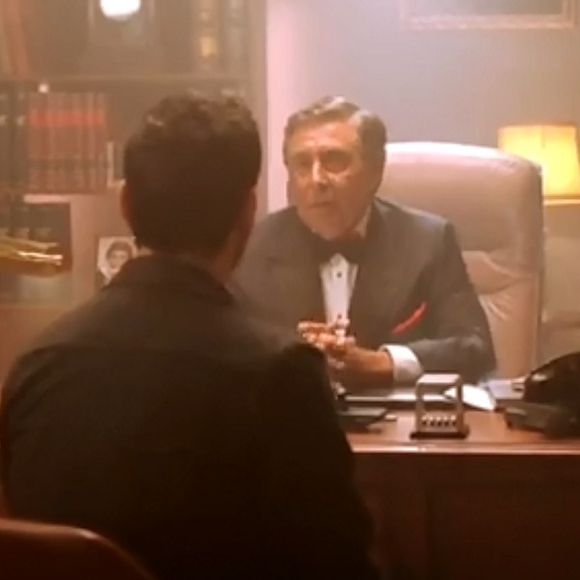 Camille Combal va présenter Qui veut gagner des millions : TF1 l'a annoncé avec un sketch délirant entre l'animateur de DALs et Jean-Pierre Foucault.