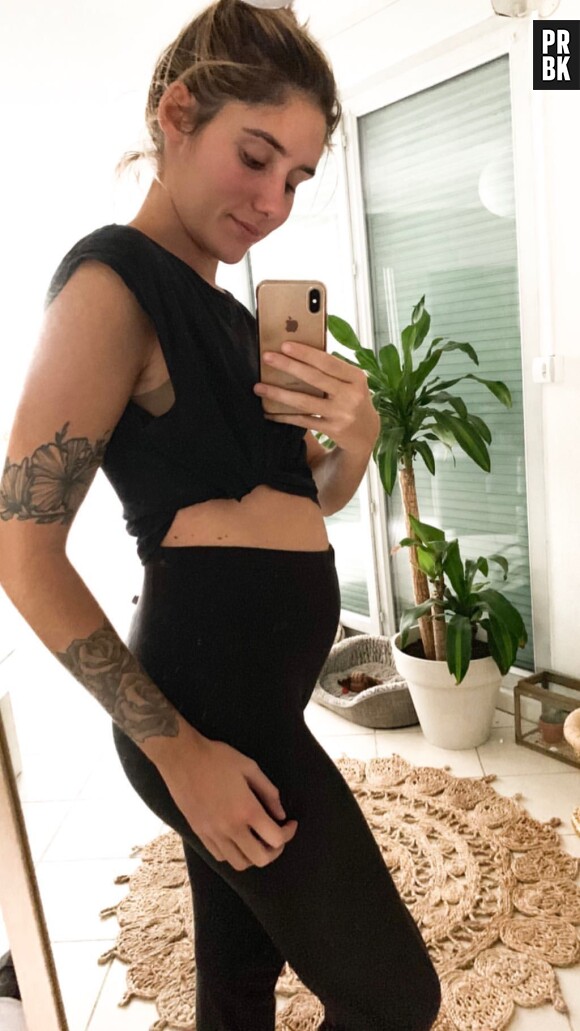 Jesta enceinte de Benoît : l'ex candidate de Koh Lanta All Stars dévoile enfin son baby bump.
