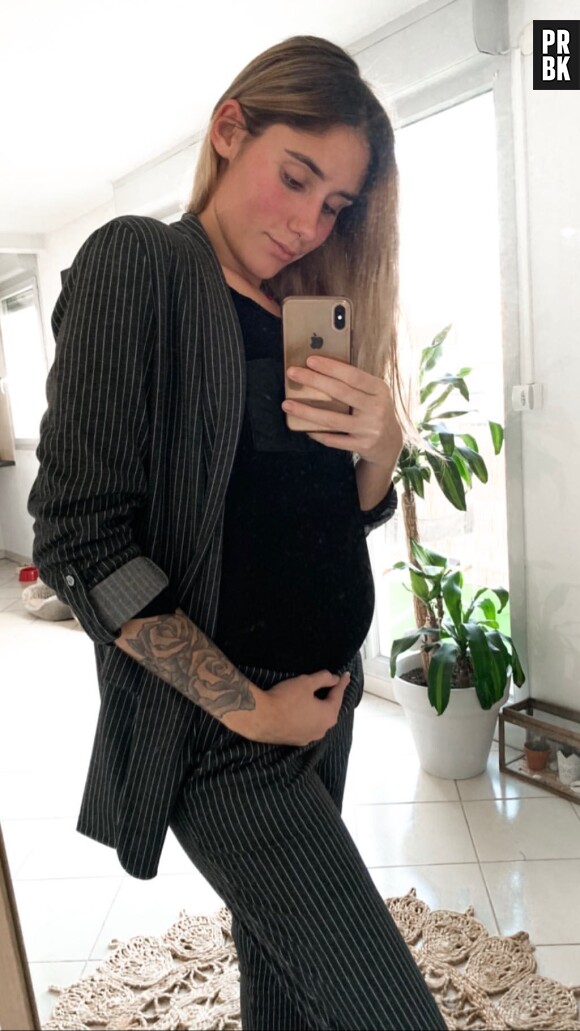Jesta enceinte de Benoît : l'ex candidate de Koh Lanta All Stars dévoile enfin son baby bump.