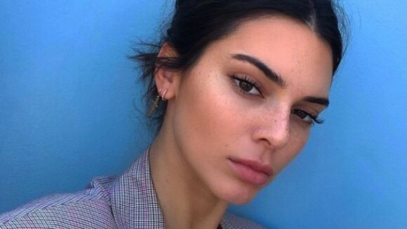 Kendall Jenner toujours critiquée pour son acné : "J'ai pleuré sans arrêt"