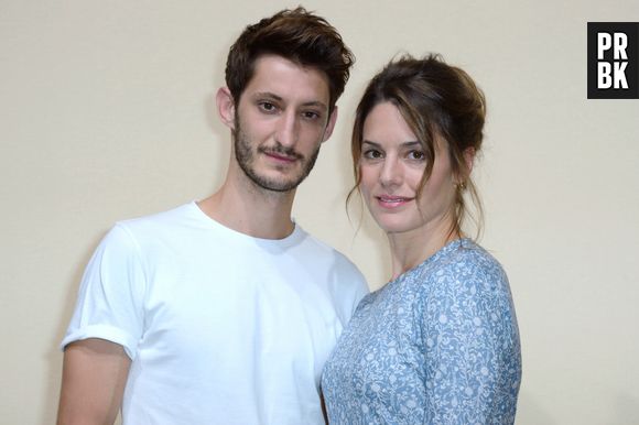 Pierre Niney bientôt papa une deuxième fois : sa chérie Natasha Andrews est enceinte.