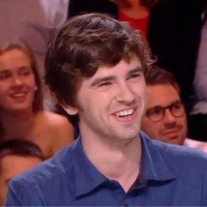 Freddie Highmore (Good Doctor) fait craquer les internautes avec son français parfait dans Quotidien
