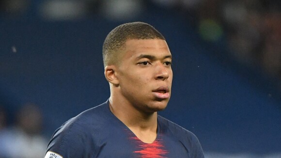 PSG : les maillots en hommage à Notre-Dame de Paris déjà en rupture de stock