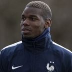Paul Pogba et Maria Salaues en couple : les jeunes parents s'affichent in love sur le red carpet