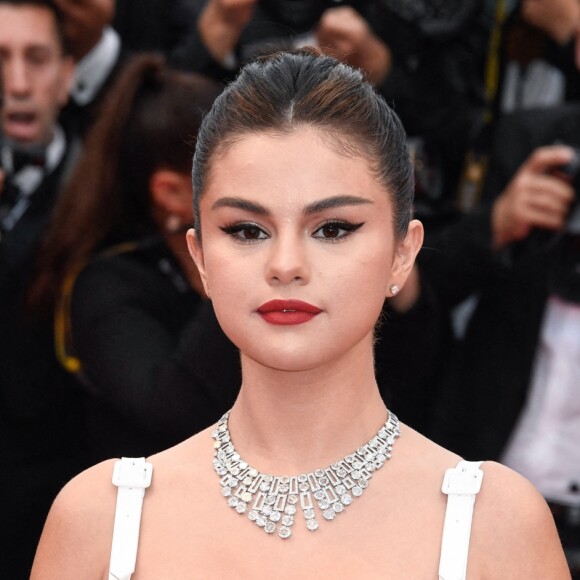 Selena Gomez sur le red carpet, à l'ouverture de la 72ème édition du festival de Cannes