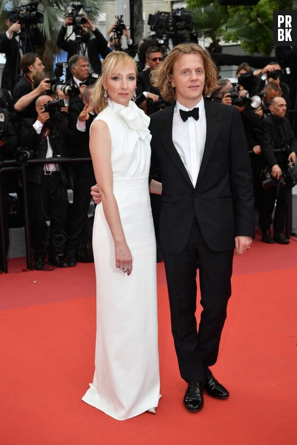 Audrey Lamy et Alex Lutz sur le red carpet, à l'ouverture de la 72ème édition du festival de Cannes