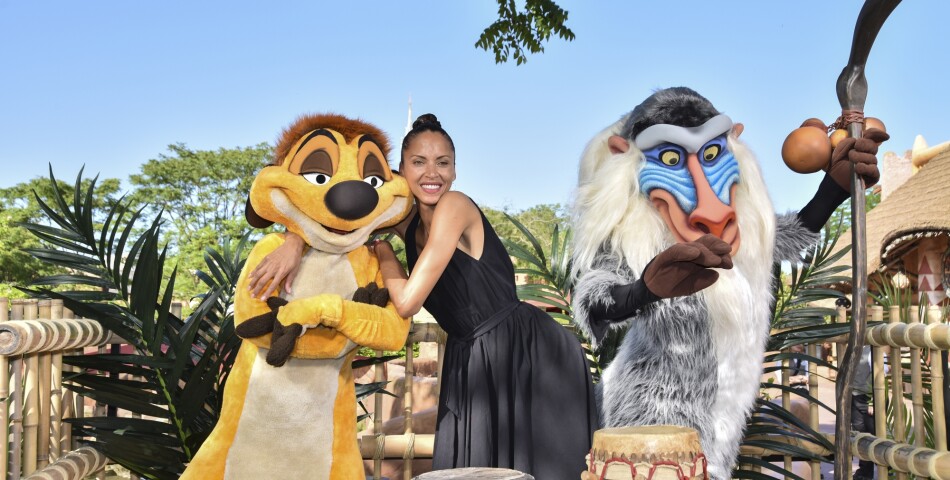 Noémie Lenoir à Disneyland Paris pour le Festival du Roi Lion &amp;amp; de la jungle