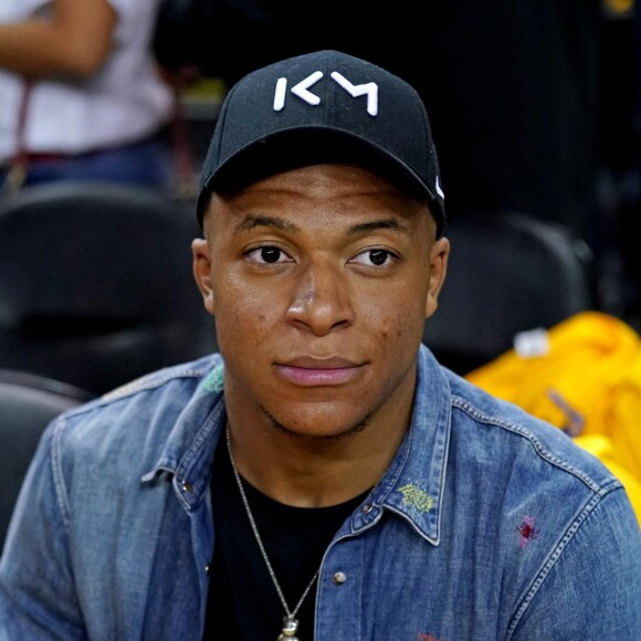 Kylian Mbappé propose une rencontre à un jeune fan après un message tout mignon