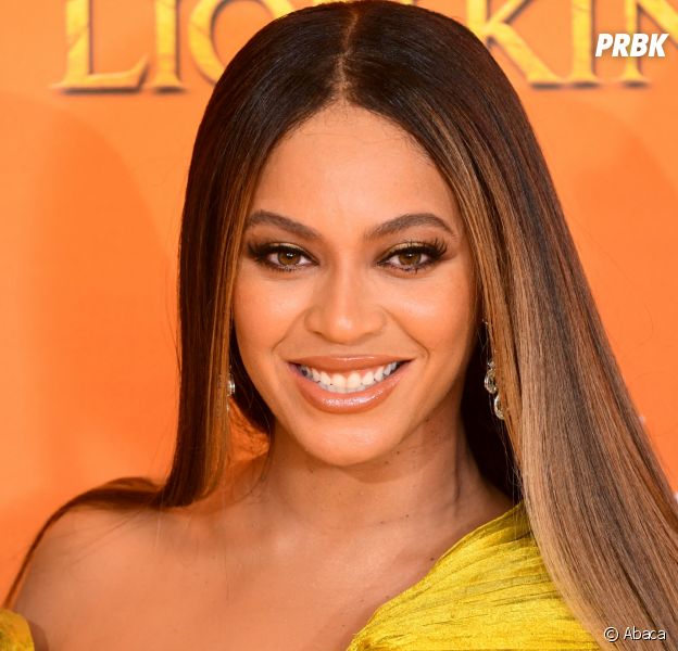 Beyonce Mentirait Elle Sur Son Age Sa Mere Obligee De Se Justifier Apres Une Gaffe Purebreak