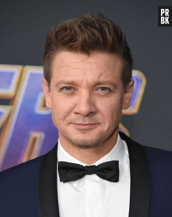 Jeremy Renner (Avengers) : son ex-femme l'accuse de l'avoir menacé de mort, il répond