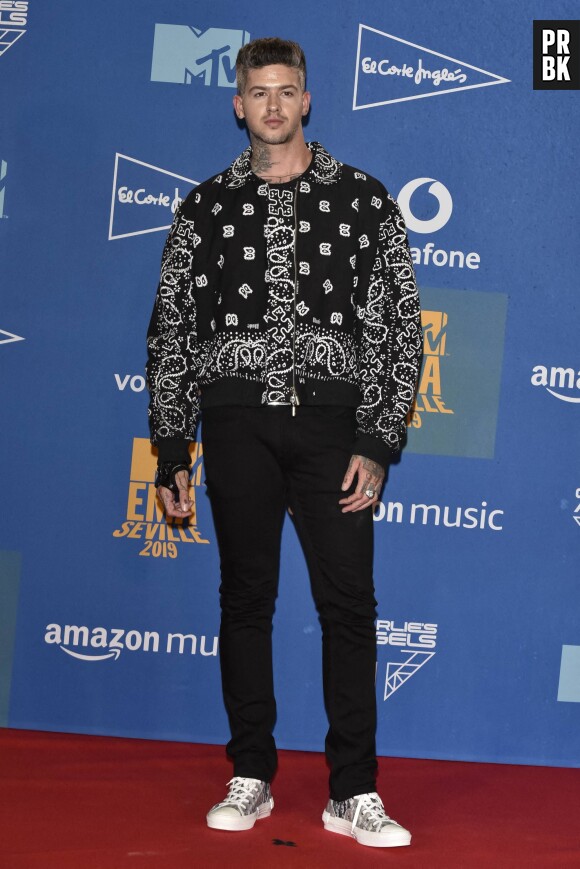 MTV EMA 2019 : Travis Mills sur le red carpet