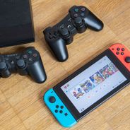 Les ventes de consoles et de jeux vidéo explosent depuis le début du confinement (et les prix aussi)