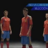 Le nouveau maillot de l&#039;équipe d&#039;Espagne de foot (la Roja) ... dévoilé dans un spot TV qui déchire