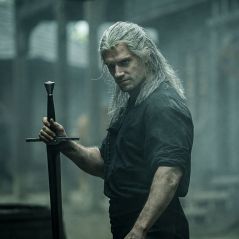 The Witcher : Henry Cavill face aux critiques, "Je lis tout"