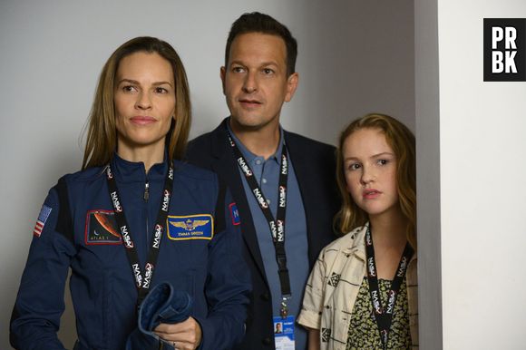 Away : découvrez la bande-annonce de la nouvelle série Netflix avec Hilary Swank, Josh Charles et Talitha Bateman