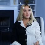 Katy Perry a le "Smile" dans son nouveau clip clownesque