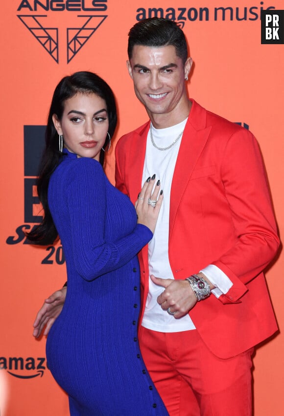 Cristiano Ronaldo et Georgina Rodriguez fiancés : les photos qui semblent confirmer que le footballeur aurait fait sa demande en mariage
