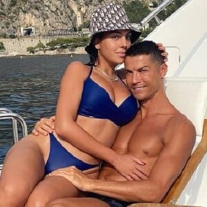 Cristiano Ronaldo et Georgina Rodriguez fiancés : les photos qui semblent confirmer que le footballeur aurait fait sa demande en mariage