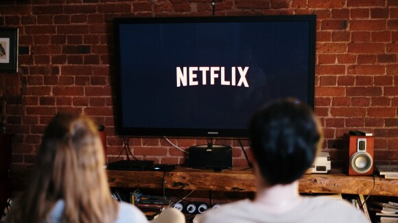 Netflix face au Covid-19 : la plateforme annule encore deux nouvelles séries