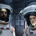 Away : une saison 2 prévue ? Hilary Swank et la showrunner répondent