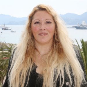 Loana hospitalisée et droguée ? Elle s'exprime enfin sur son état de santé et répond aux rumeurs