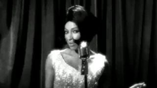 Julia Channel ... voici tout ce qu'elle veut avec All I Want
