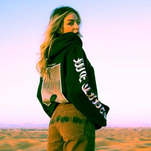 In Art We Trust : zoom sur la marque street frenchy et écolo que les influenceurs s'arrachent
