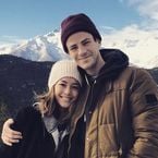 Grant Gustin bientôt papa pour la première fois : sa femme Andrea LA Thoma est enceinte !