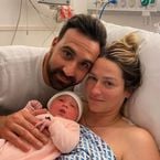 Laure (Mariés au premier regard 2021) et Matthieu parents : ils dévoilent le prénom de leur fille !