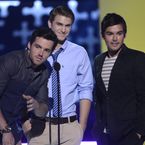 Ian Harding, Tyler Blackburn... que deviennent les acteurs de Pretty Little Liars ?