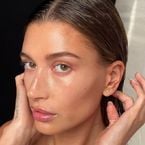 Hailey Bieber hospitalisée pour un AVC : "Ils ont découvert un petit caillot de sang dans mon cerveau"
