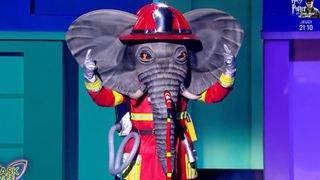 Mask Singer 4 : qui est l'Éléphant ? Les indices et théories sur son identité