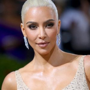 Kim Kardashian condamnée à une amende de 1,3 million de dollars pour un post sponso