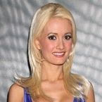Holly Madison ... Elle dément être jalouse du mariage de Hugh Hefner