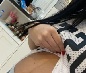 Milla Jasmine montre son ventre encore gonflé et sa ligne de grossesse. Une preuve qui met fin aux rumeurs